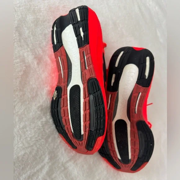 Adidas Ultraboost Light Solar Red - Picture 7 of 7